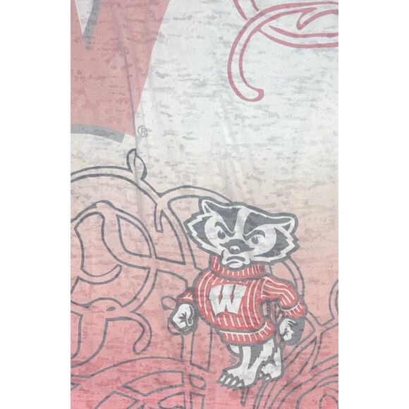 Wisconsin Badgers Women's Burnout Shirt Size‎ Large Red & White NCAA Apparel EUC - Picture 2 of 5